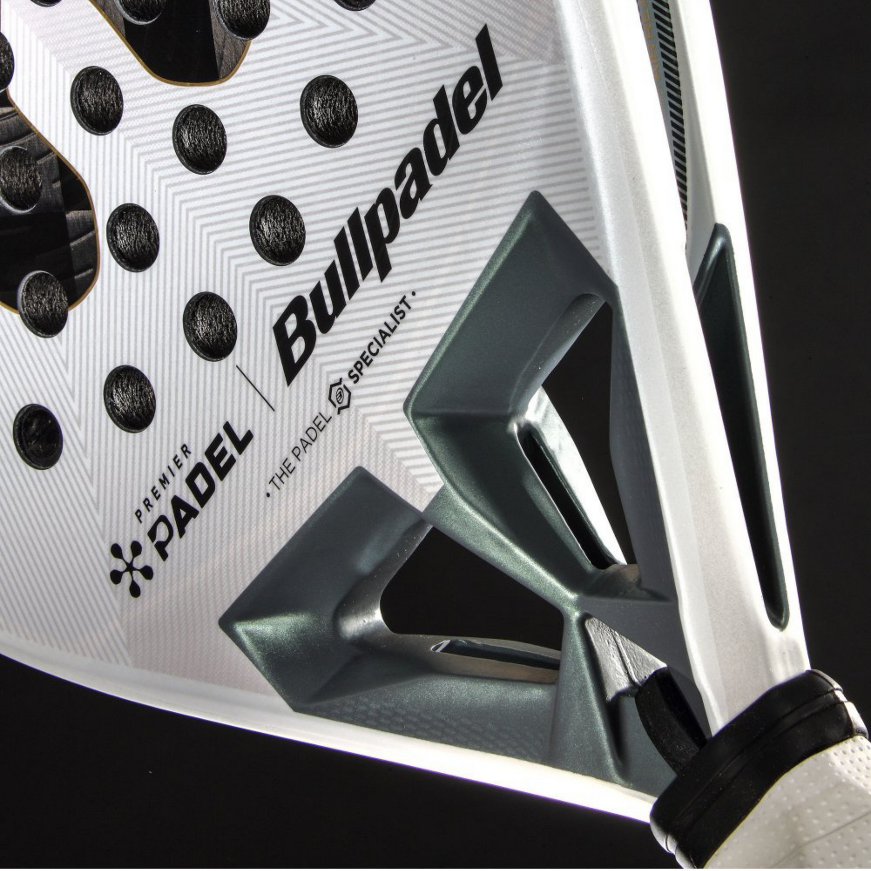 Bullpadel Hack 04 Premier Padel 2026 Padel Racket