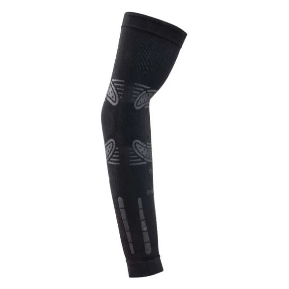 FLOKY Basic Arm Warmer Black Detail View 1 - Onyx & Bloom Sports